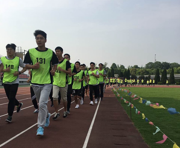 1493088200078.jpg 170425084440.jpg