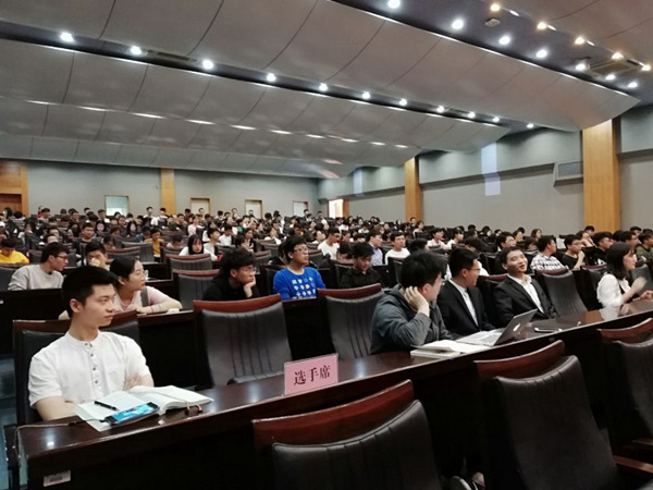 1539237027192.jpg 校獎學金評審32.jpg