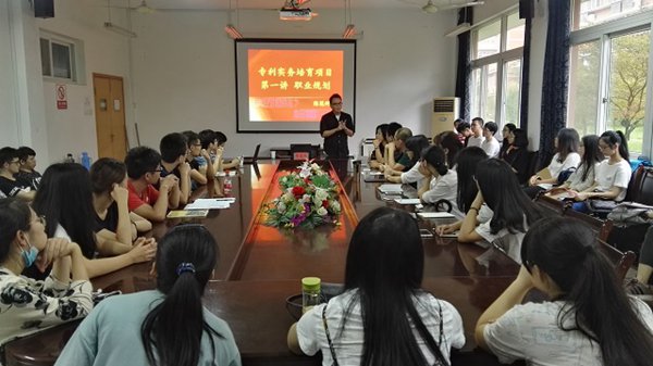 1475908512389.jpg 161008122548.jpg