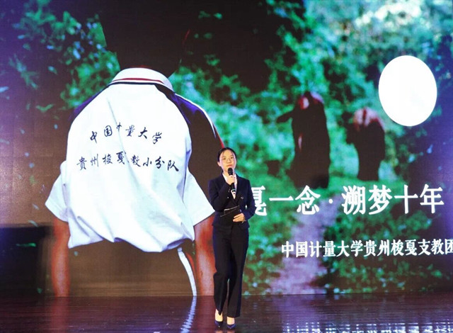 1513671018592.jpg young1_副本.jpg